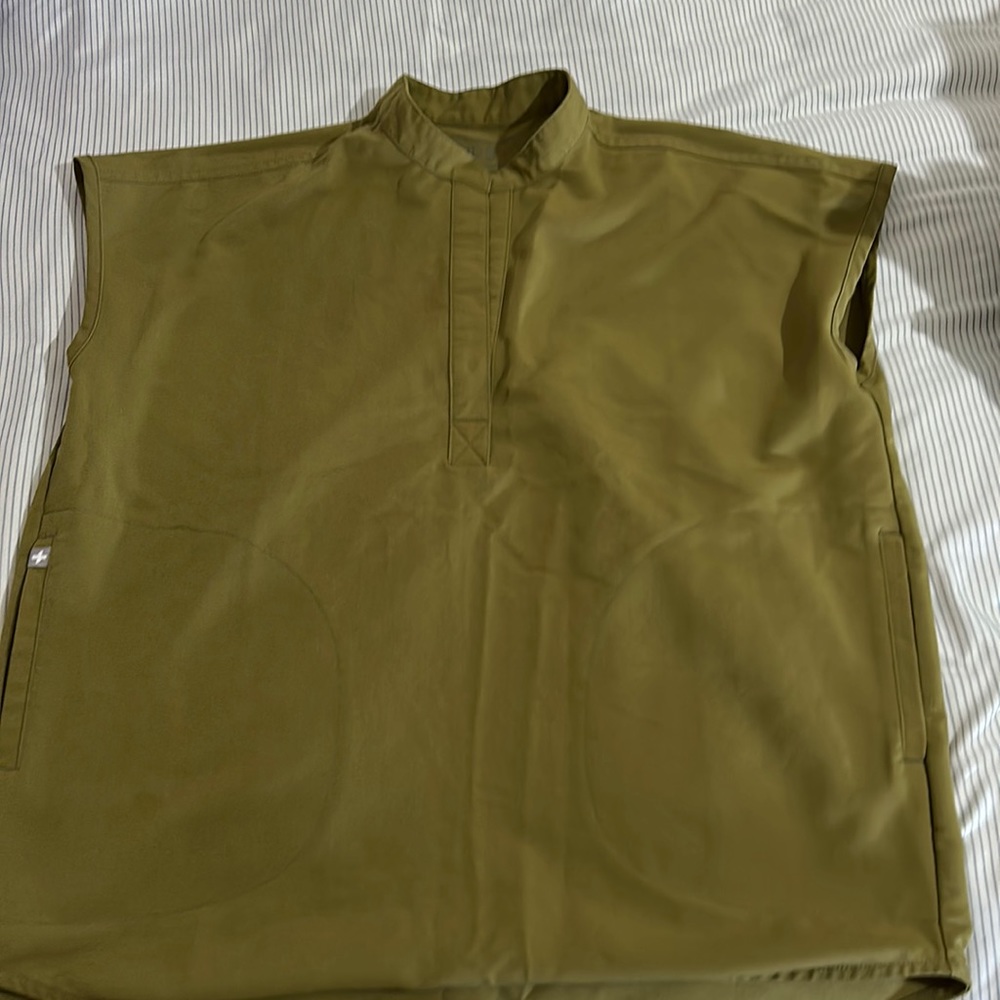Figs xxsmall top